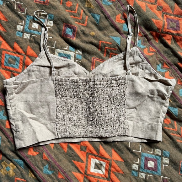 Universal Thread Beige Crop Top - Picture 5 of 5
